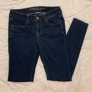 American Eagle dark wash Jegging Jean